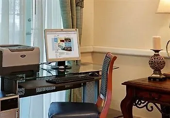 Baymont By Wyndham Savannah Midtown Hotel