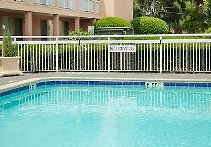Baymont By Wyndham Savannah Midtown